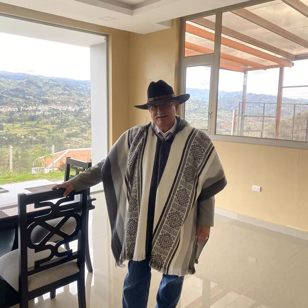 Michael Sanders Cliente WEb Ecuador byroncreativo